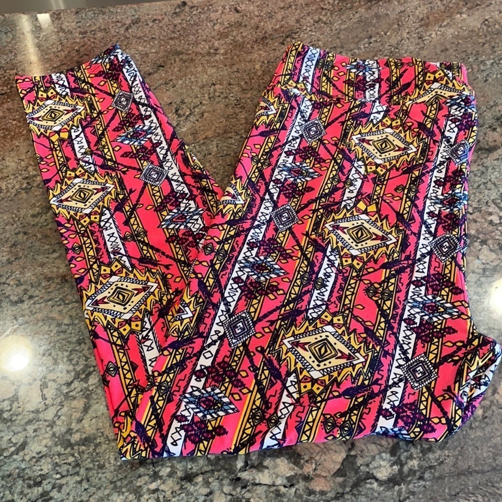 TC2‎ NWOT LuLaRoe Leggings D04 5251